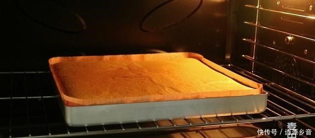 一起来做抹茶蛋糕卷吧，漂亮毛巾面，一卷就成功