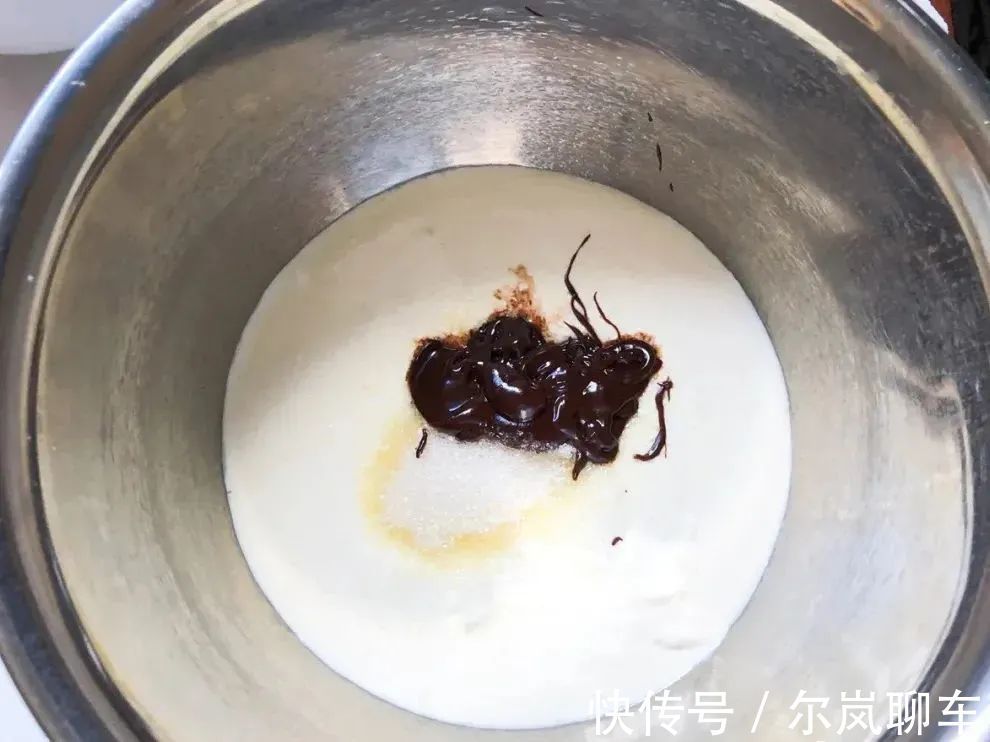 好吃|没人可以拒绝，好吃到舔手指的脏脏蛋糕，吃多少都不腻！