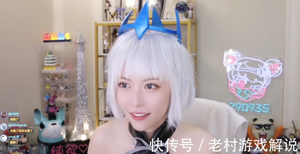 背景故事|周姐那些惊艳的白发cos造型:白月魁精致 新形象更女神