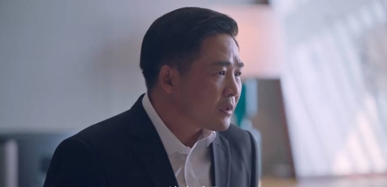 突围悲情戏:全员演技过关,只有他是唯一败笔,仅剩贪欲毫无情感