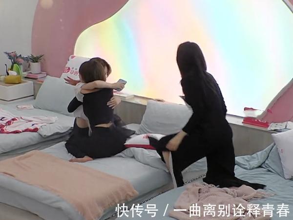 一起長大|《心動4》女三抱女二痛哭,女五強行上湊,卻連眼淚都擠不出來