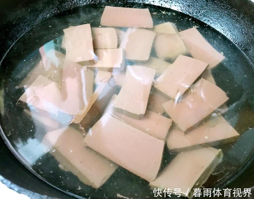 豆腐和它一起炒，成本不到5元钱，清理血液垃圾，还给肠胃大扫除