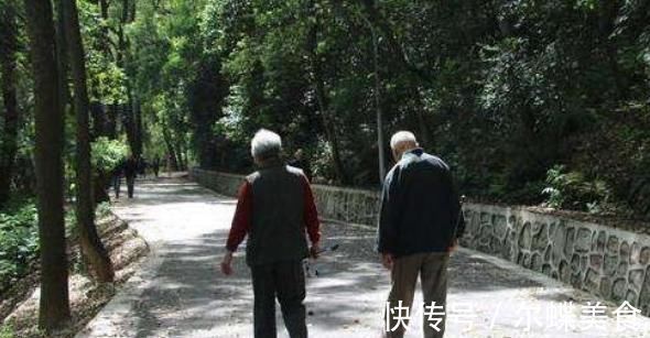 高血糖|80岁老人患糖尿病40年,期间没有并发症,只因少碰2样东西!