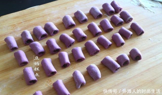 3岁孩子都爱吃的小面点,10分钟搞定,口感不比面包差