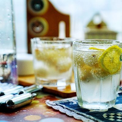 荔枝柠檬气泡水