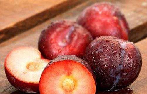 人到中年|人到中年,要坚持吃三种食物,补充营养,延缓皮肤衰老