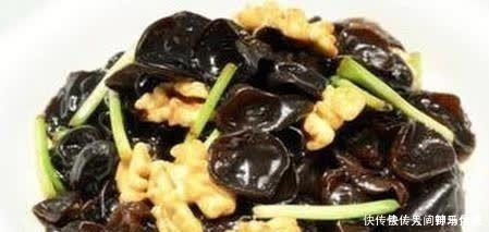 香飘满屋的几道家常菜，荤素搭配营养美味，招待客人也能撑场面