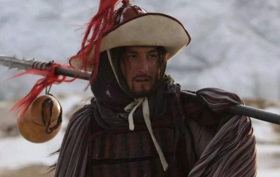 鲁智深|水浒传:落难的林冲,获得鲁智深的救助,没有让恶人高俅得逞