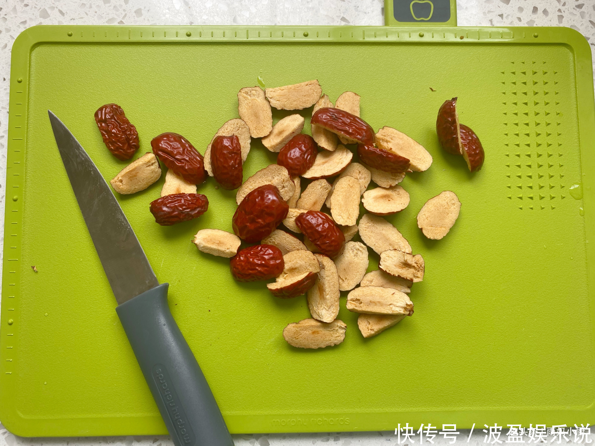 口感|红枣别只会煮饭了,用来做蛋糕枣香浓郁,口感松软越吃越香