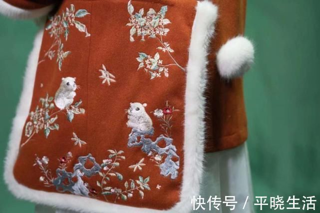 亮度 别人穿汉服像“卖家秀”,你穿汉服却像“买家秀”原因出在这里