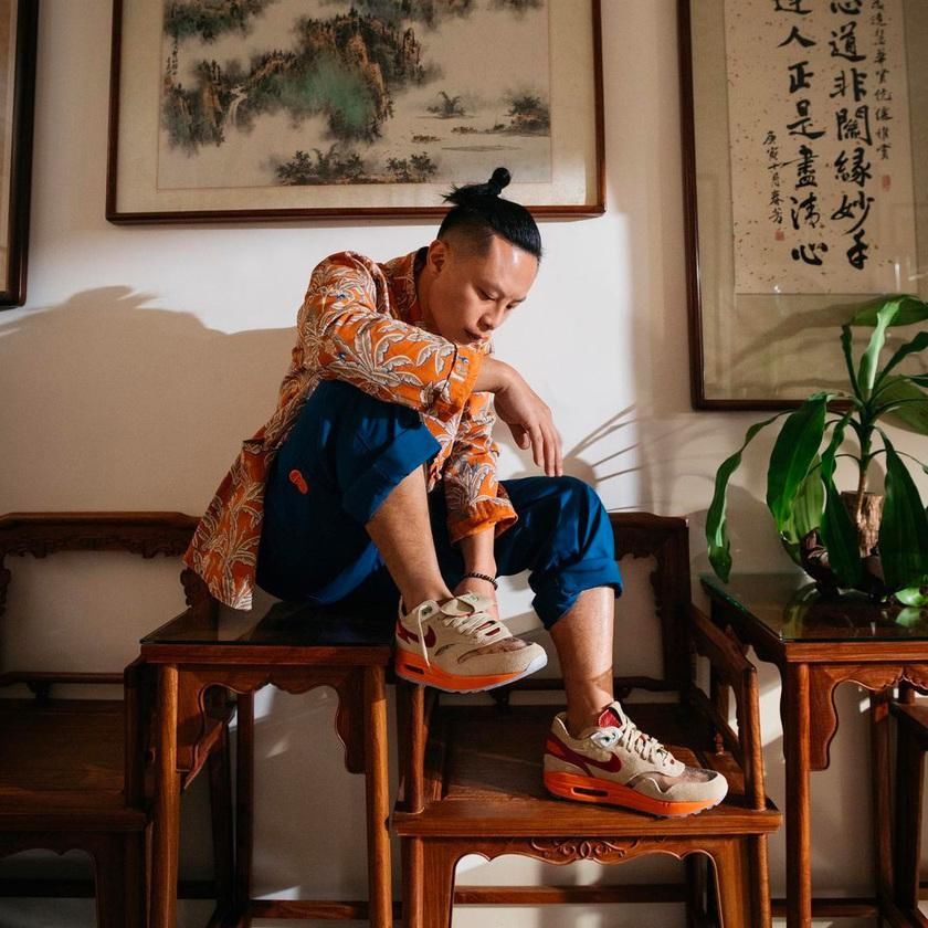 老中国风了，CLOT死亡之吻 AM1 上脚图亮相