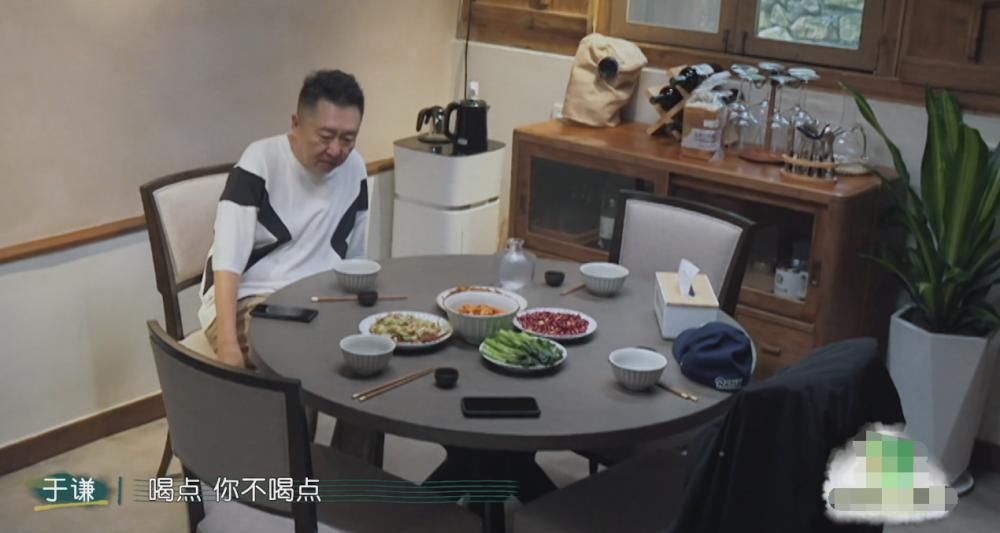 曝光|于谦表达爱意的方式曝光：爱她就养胖她，所以谦嫂子变成了大胖子