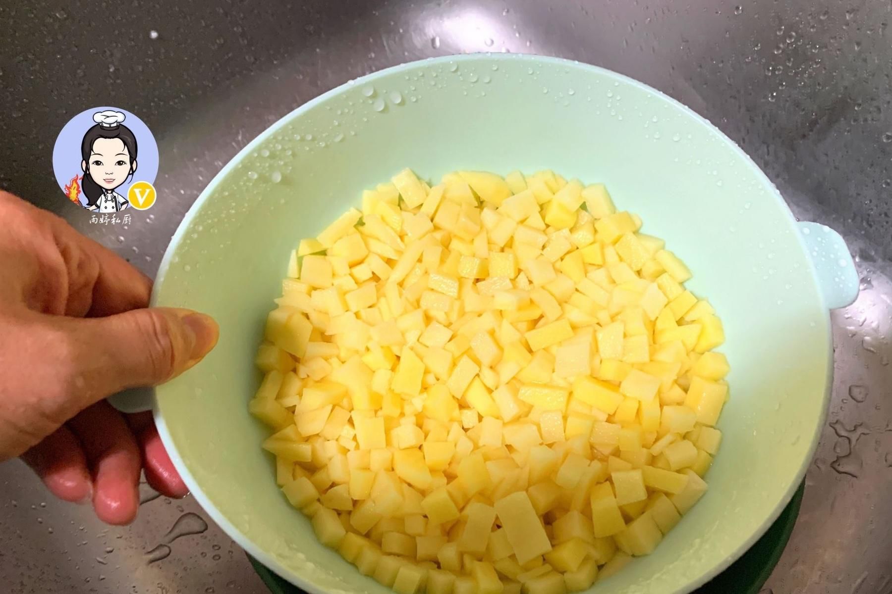 家常菜|这3种食材一起炒实在是太香了，开胃下饭又营养，好吃又好做