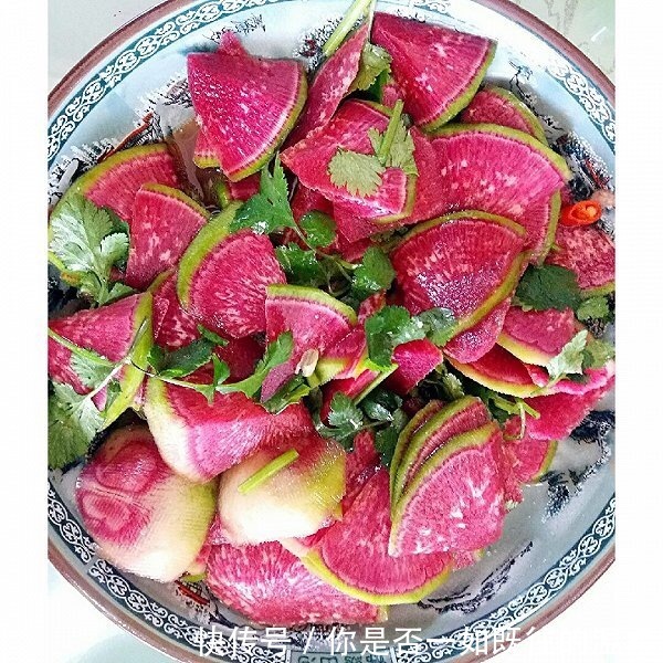 女性|女性不想老太快，要常吃此物，皱纹少了，皮肤细腻，小腿苗条了