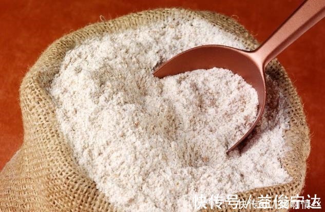 生粉|淀粉和生粉有什么不同大厨说不要弄混了，放错了毁掉一锅菜