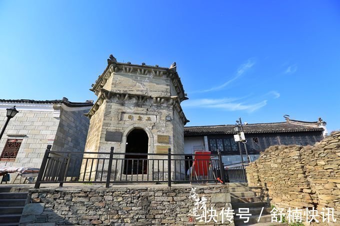 宫殿#花木兰替父从军后竟然隐居在这里,五百多米的山建满了宫殿