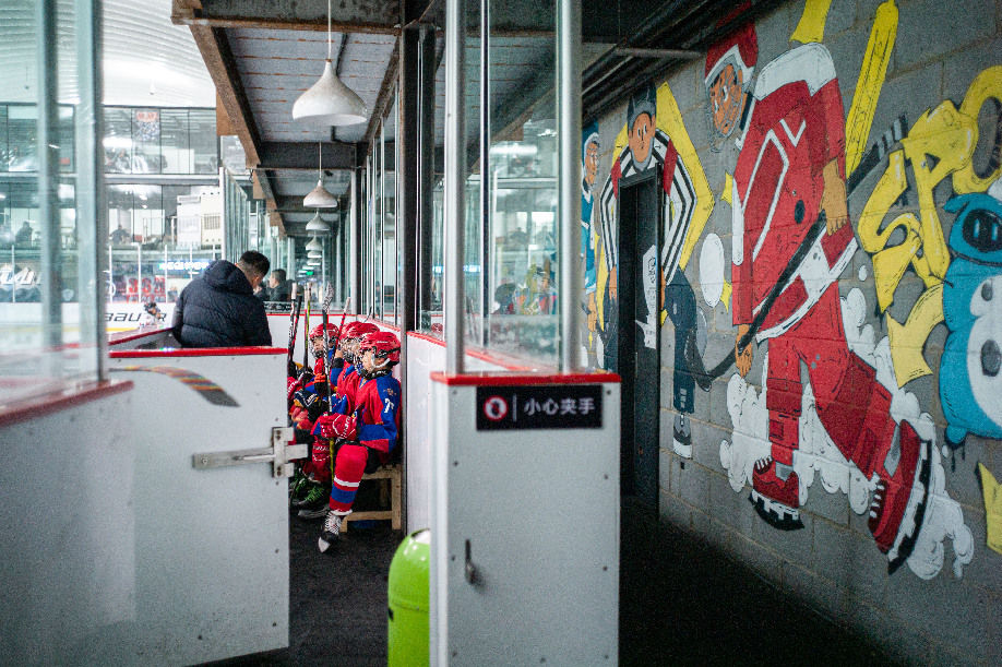 北京夢想ing隊(duì)|新華全媒+｜3600名小將！北京青少年冰球聯(lián)賽助燃冬奧熱情