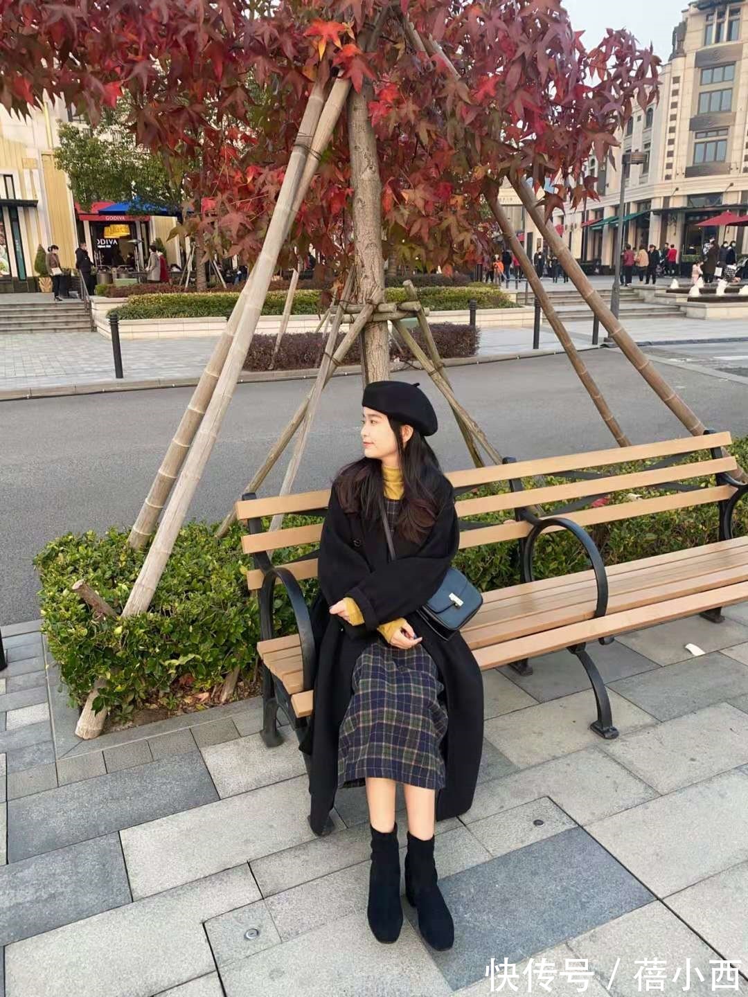 穿搭 谁说“黑大衣”已过时?采用这3种搭配方式,演绎不费劲的时髦感