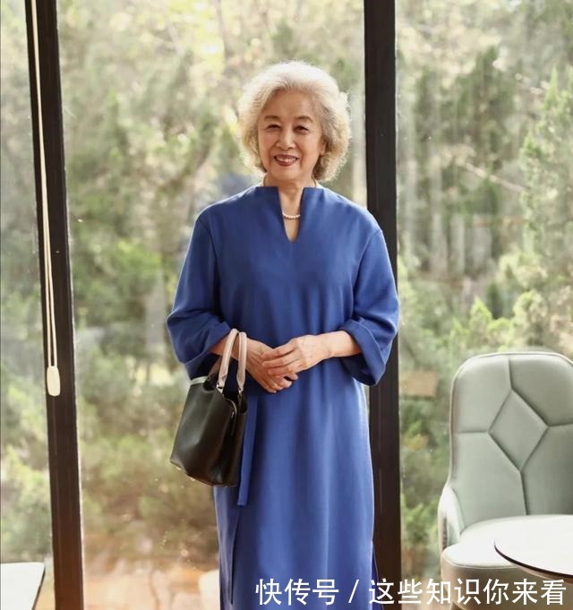 颜色 别说老年人不懂时尚！看看这些奶奶的“穿衣经”，真是越老越优雅！