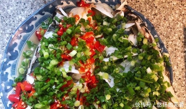椒鱼头好吃吗这就是你没有注意到这种方法!在家里也可以做到