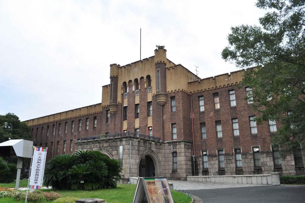 大阪城天守阁，一座钢筋混凝土的仿古建筑，却成了日本旅游的象征