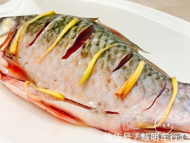 它是鱼腥味“死对头”，不管炖啥鱼，只要加半颗，鱼肉不腥更鲜香