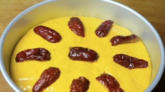 面粉别蒸馒头了,加半个南瓜,试试这样做,松软香甜,比面包好吃