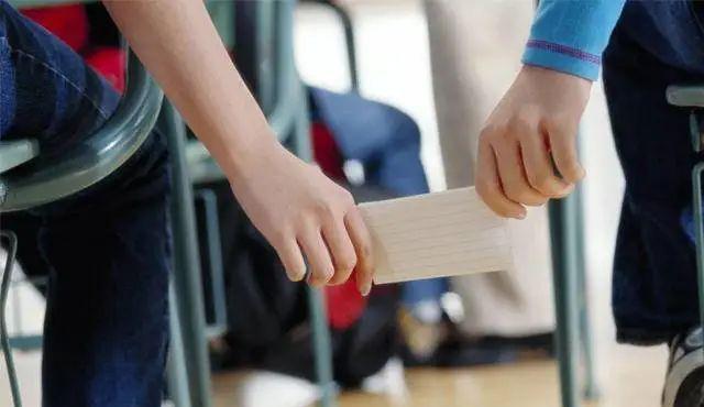 00后|00后父母想象力太丰富,为判断孩子是否早恋,推导出万能公式