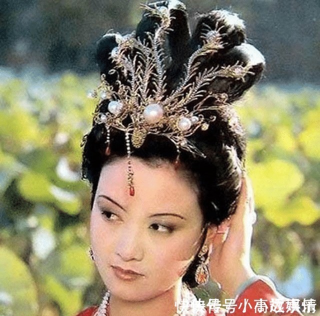 凤姐!唯一在贾府抄家中全身而退的人,却被称为《红楼梦》中最阴暗的人