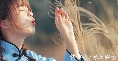 江航!十赋感伤清秋词:无尽清愁任嗟叹,凭栏对酒赏花黄