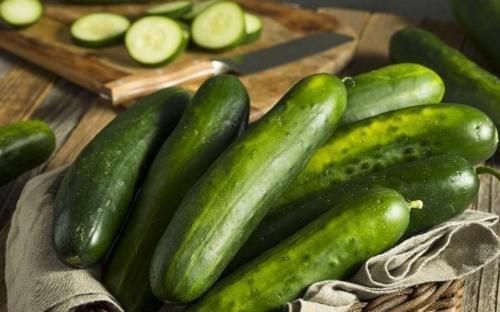 黄花菜|失眠的人,3种蔬菜经常吃,助你改善睡眠质量,一觉到天亮!