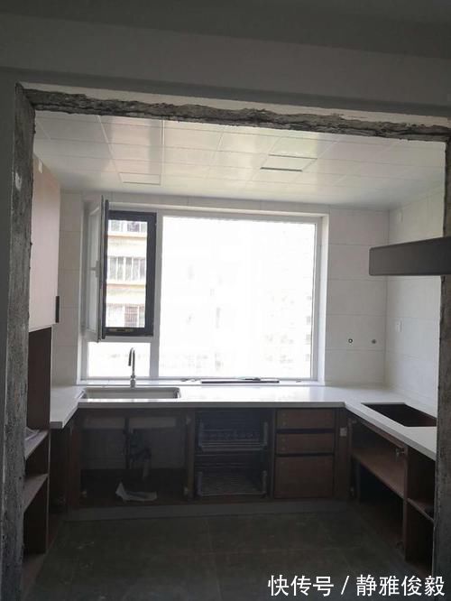 u型|7㎡厨房从硬装到橱柜安装,90后小伙儿忙活50天,完工邻居来围观