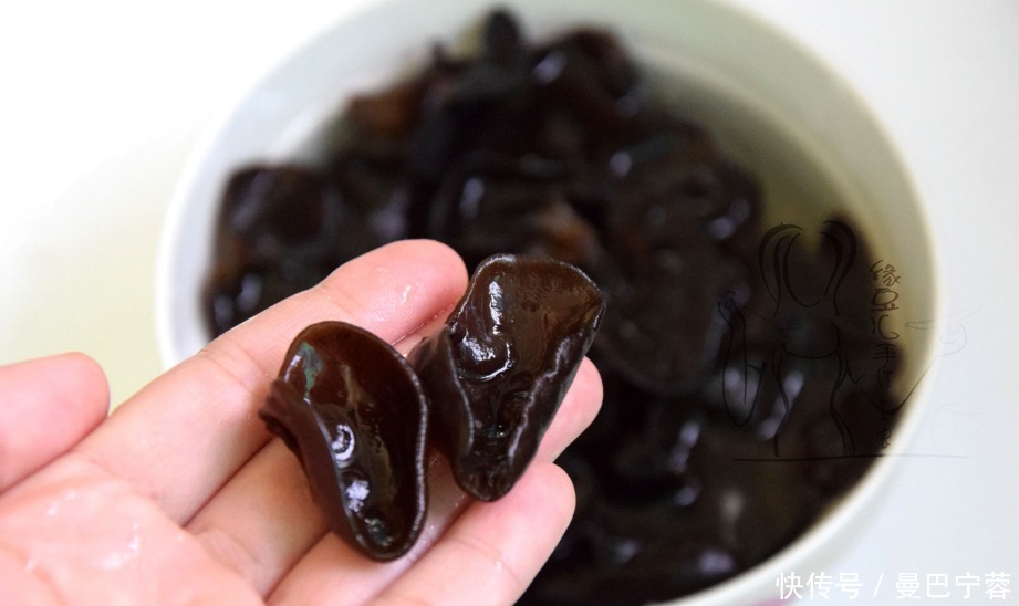 3个鸡蛋2个杏鲍菇,1周给孩子吃2次,补钙补铁比骨头汤还强