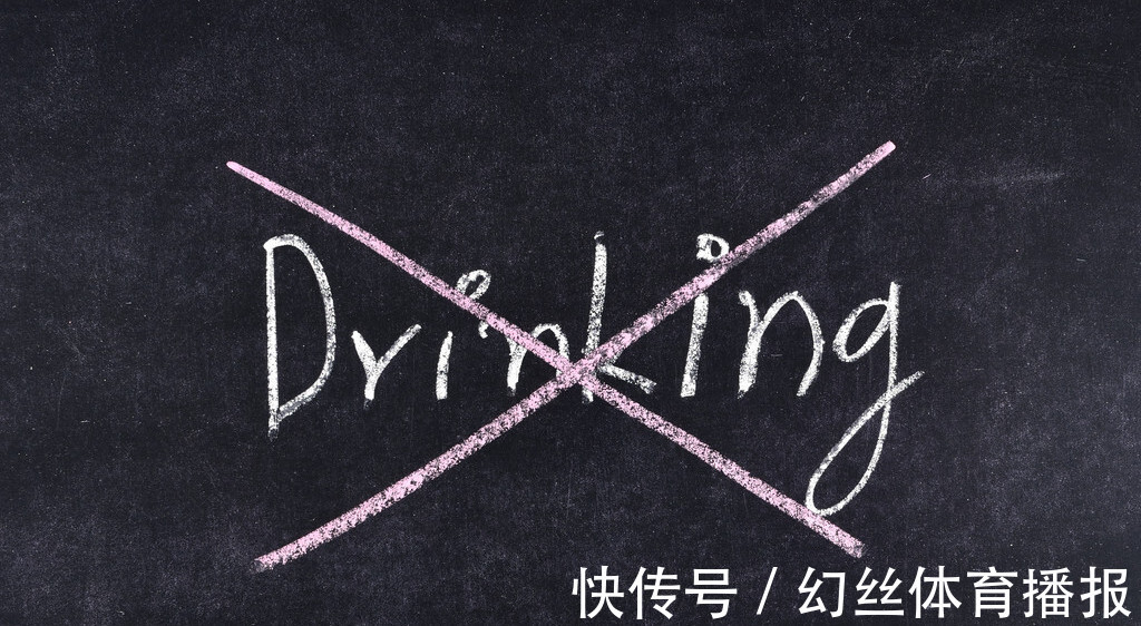 心脑|患高血压的中老年人执意喝酒,会有什么影响?本文讲解