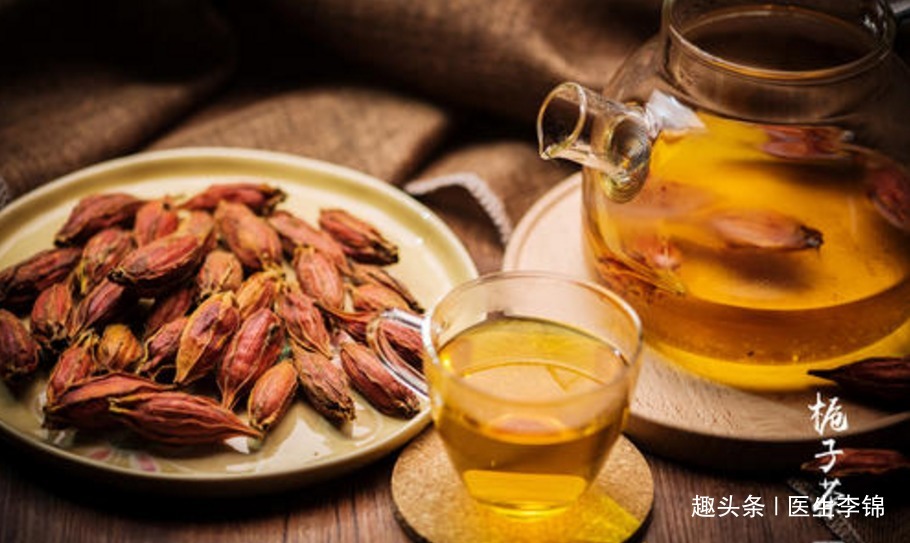 泡水|晚上易失眠多梦用此物泡水,睡前来一杯,改善睡眠,一觉到天亮