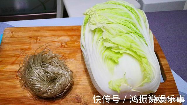 味道|做白菜炖粉条时，牢记“3要点”，炖出的菜味道正，鲜香四溢
