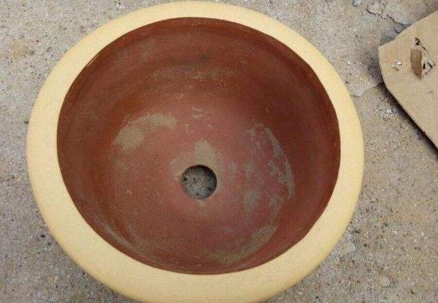 会由长子|农村出殡时,家中长子手持瓦盆摔碎,为啥要和瓦盆过不去