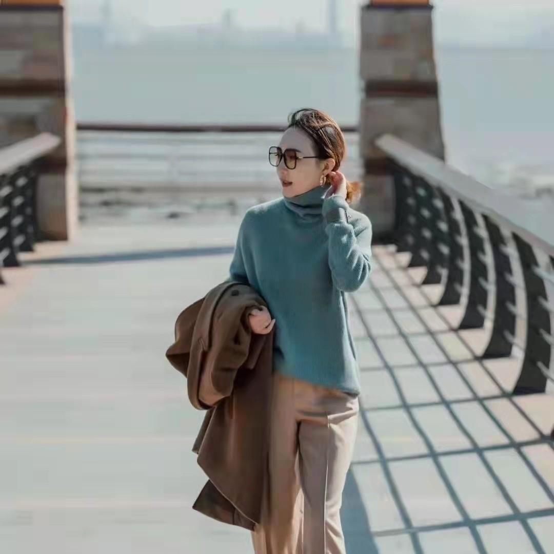 女人 真正有气质的女人,冬天穿大衣都爱这3款,时髦百搭又高级