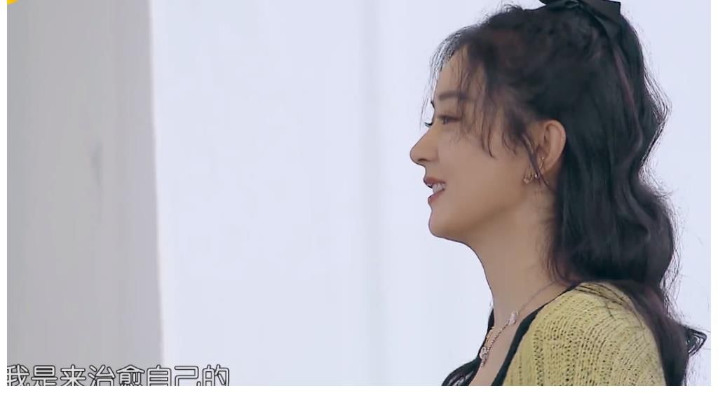 黄晓明|为周也站台、帮张碧晨助威，赵丽颖才是《中餐厅》的工具人