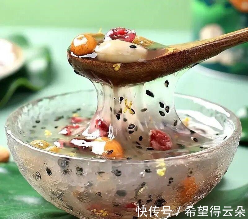 手撕面包|建议女生逛超市时，遇见这4款美食别错过，营养足，美味又便宜！