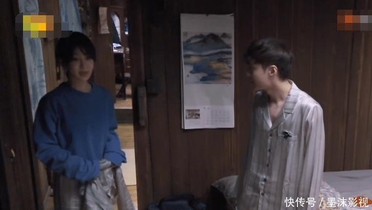 公关 张艺兴发现与杨紫撞睡衣,连忙跑回房间,随后举动让粉丝们笑翻!