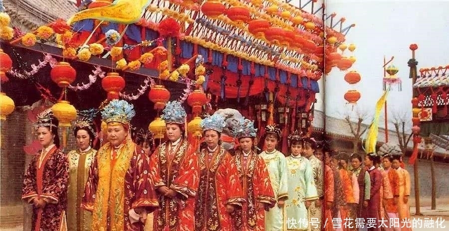  元春|红楼梦：元春封妃省亲是一场阳谋，疯狂与捧杀从此开始