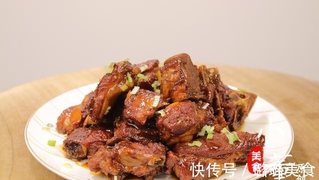 红烧排骨，很多人都做错了，小董教你秘制做法，简单又好吃
