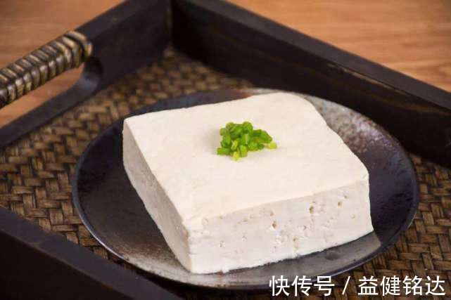 粉条|老外用筷子夹不起来的4种菜,中国网友第四种我们也不行
