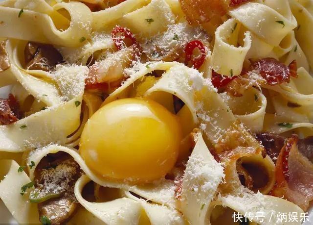 日本票选“世界最美味的6碗面”,竟然选了3道中国的