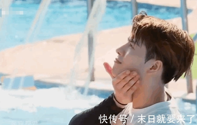 沙溢|王嘉爾被沙溢“誤傷”，看著沙溢表情超委屈，網友：好萌！