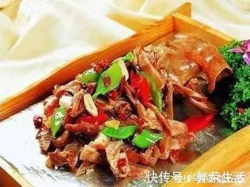 下班回家,简单做了一顿晚餐,晒到朋友圈,北方朋友看完:好想吃