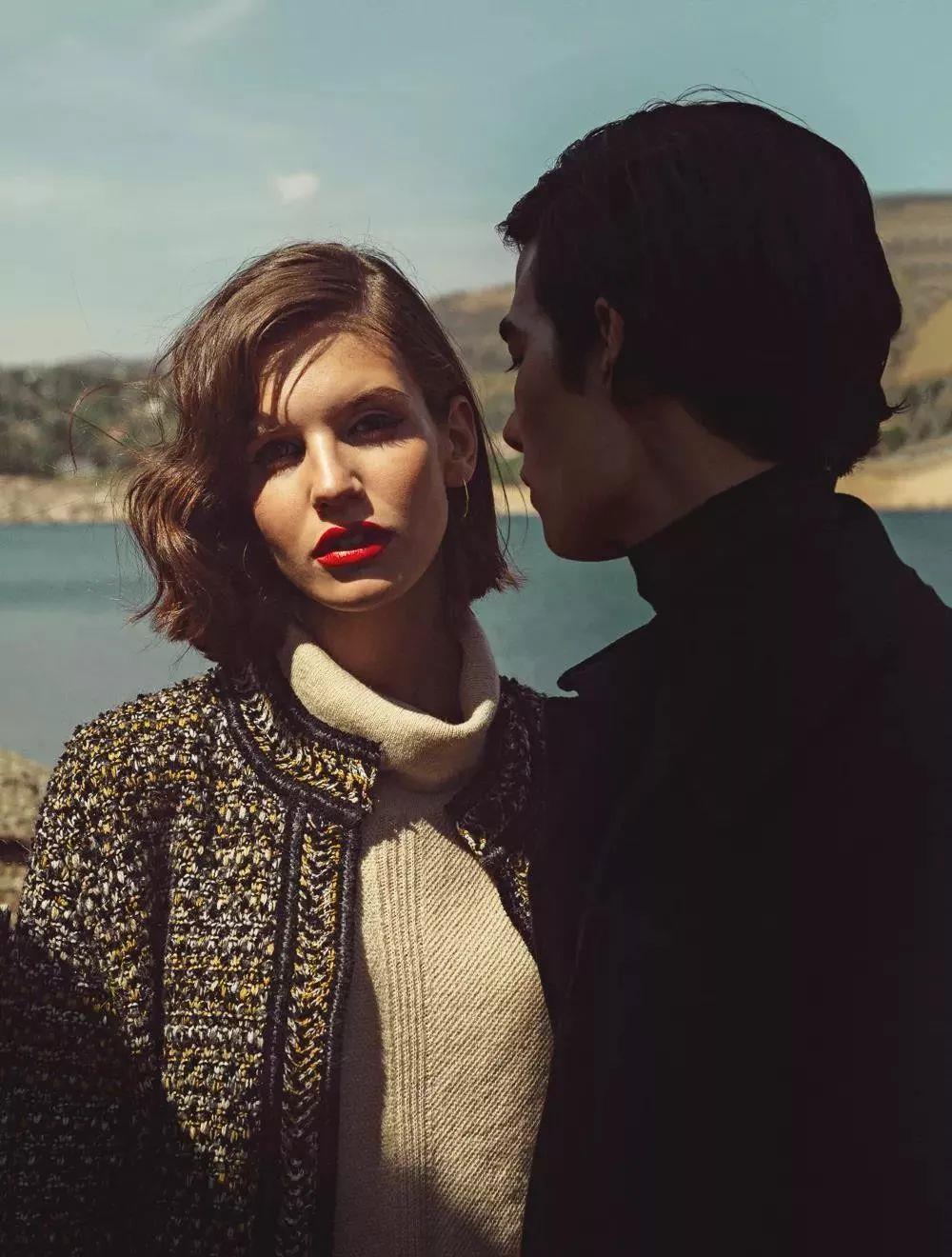 穿衣搭配:1件毛衣内搭=25种方法,冬季这样穿保暖又时髦,美炸了