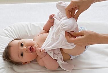 孩子|这4个表现说明情商高 中两条的孩子不多 看看你家宝宝有中吗