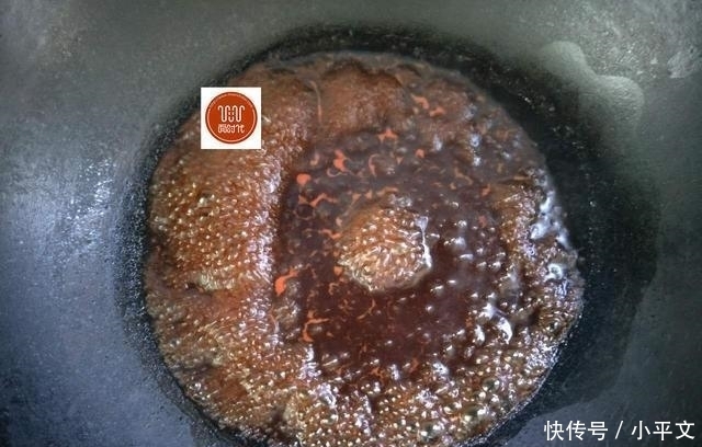 土豆新吃法，这么做简单又美味，比肉都好吃，做一盘，上桌就光盘